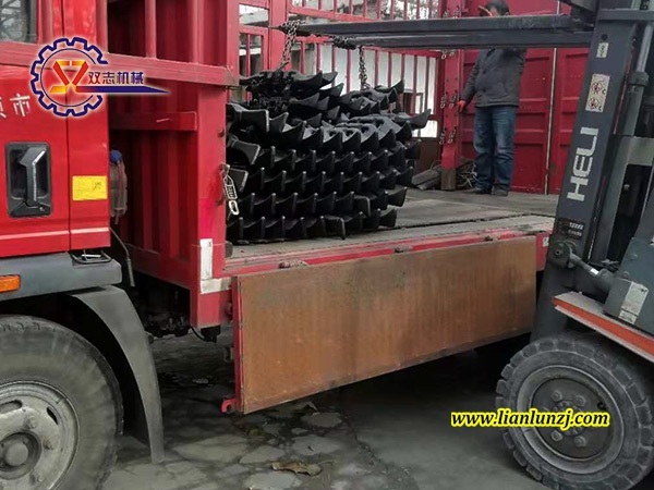 雙志機械<i style='color:red'>3ty-01刮板</i>裝車，您準備好了嗎？