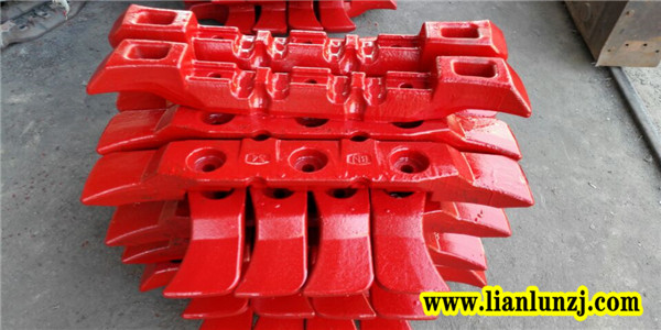 大型刮板輸送機(jī)<i style='color:red'>17gl7-1刮板</i>鍛造工藝的重難點(diǎn)在哪？