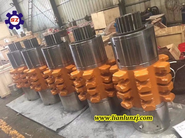 SGZ1000鏈輪組件等刮板機配件驗收完畢！